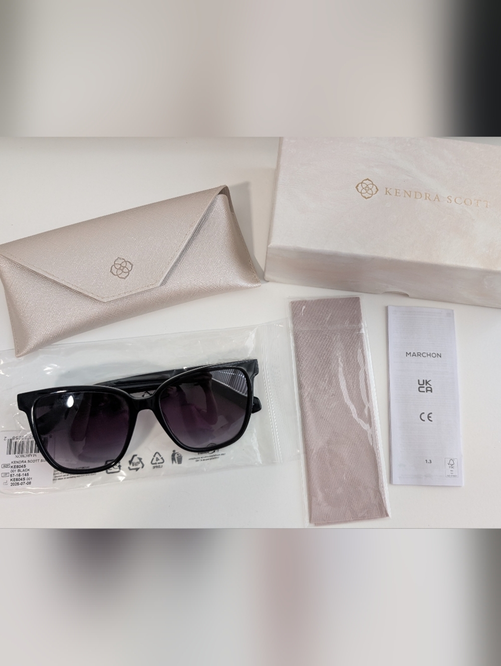 Kendra Scott - Dira Rectangle Sunglasses (NIB) - Black - Picture 8 of 8